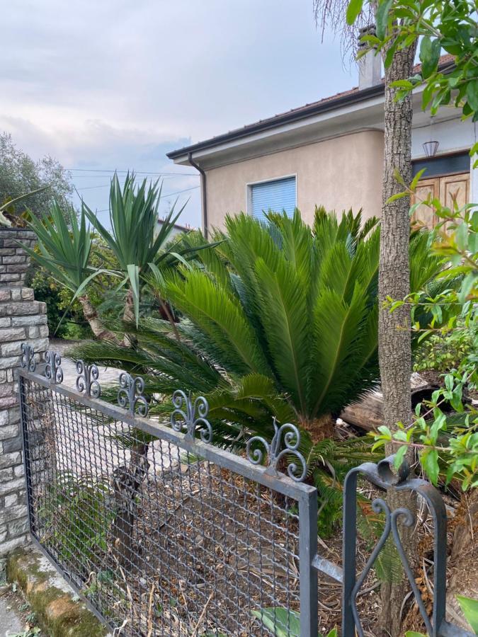 Apartamento Il Giardino Delle Cycas Romito Magra Exterior foto