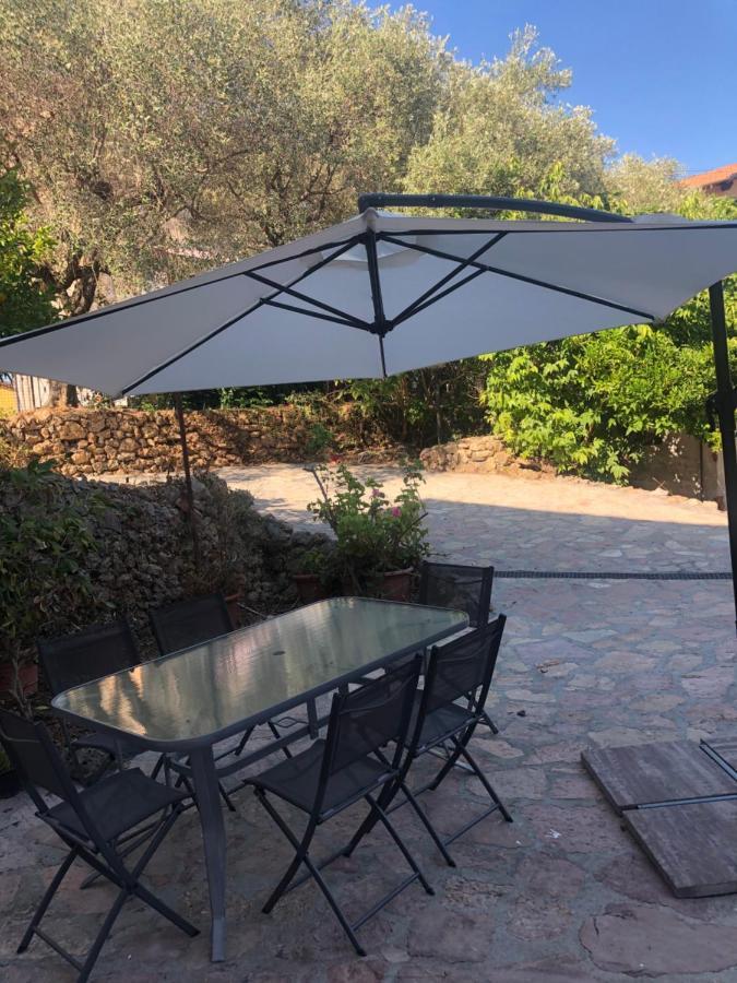 Apartamento Il Giardino Delle Cycas Romito Magra Exterior foto